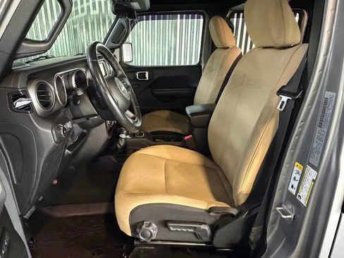 Used 2018 Jeep Wrangler Unlimited Sport S AWD/4WD image 12