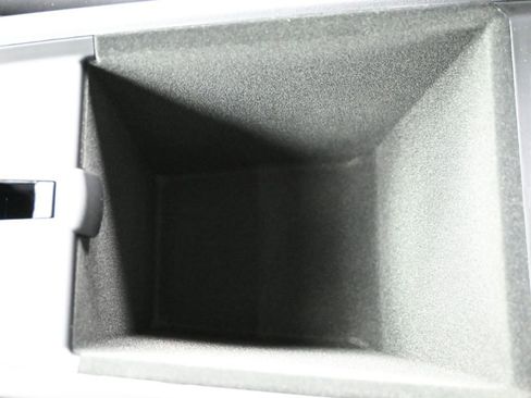 New 2025 Porsche Macan Turbo Electric image 28