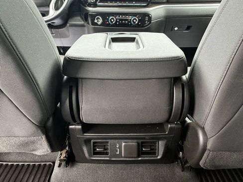 Used 2024 Chevrolet Silverado 1500 LT AWD/4WD image 21