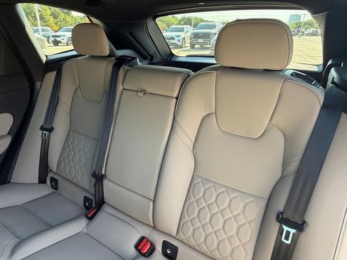 New 2027 Volvo XC60 B5 Plus AWD/4WD image 20