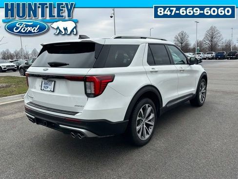 Used 2025 Ford Explorer Platinum w/ Ultimate Package image 5