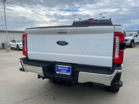 New 2026 Ford F350 Lariat w/ Lariat Premium Package AWD/4WD image 12