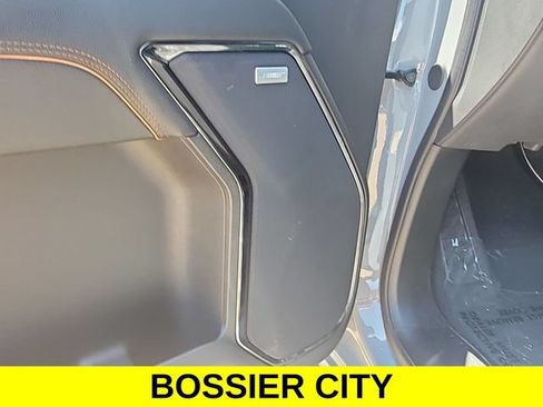 Certified 2024 GMC Sierra 1500 AT4 w/ AT4 Premium Package AWD/4WD image 24