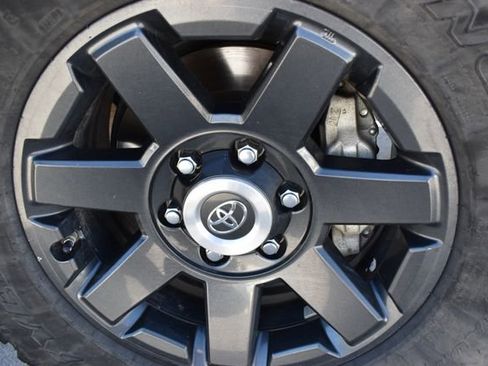Used 2021 Toyota 4Runner Trail Special Edition AWD/4WD image 10