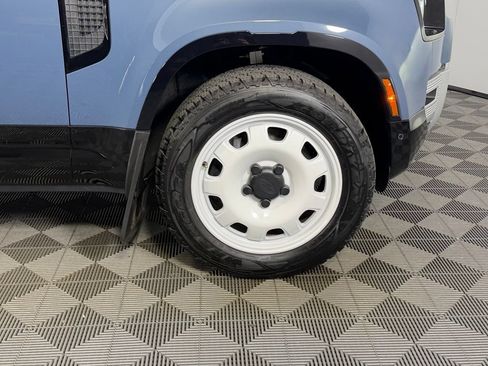 Used 2025 Land Rover Defender 110 S AWD/4WD image 13