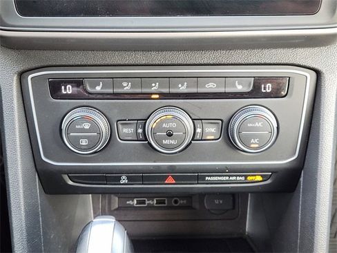 Used 2021 Volkswagen Atlas SE image 14