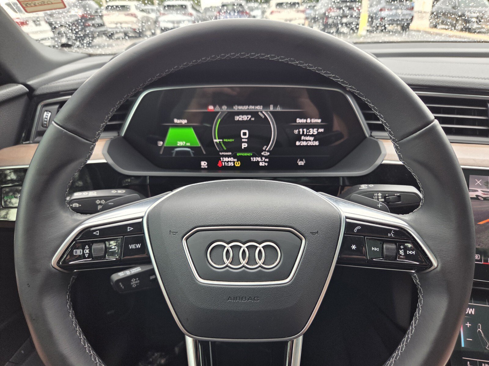 Used 2024 Audi Q8 e-tron Premium Plus AWD/4WD image 27