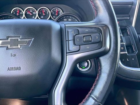 Used 2021 Chevrolet Suburban RST w/ Luxury Package image 11