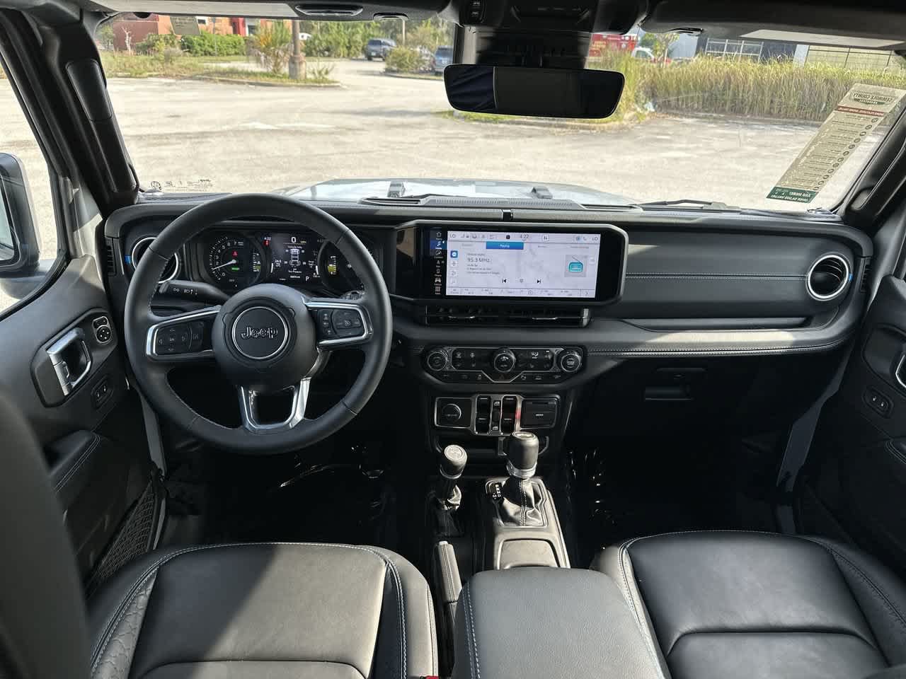 Used 2024 Jeep Wrangler High Altitude AWD/4WD image 15