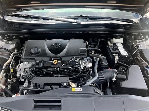 Used 2024 Toyota Camry LE FWD image 32