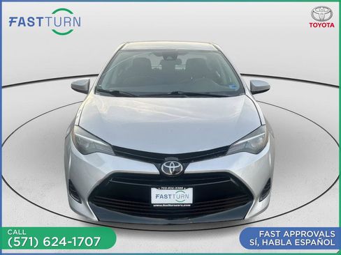 Used 2019 Toyota Corolla LE FWD image 2