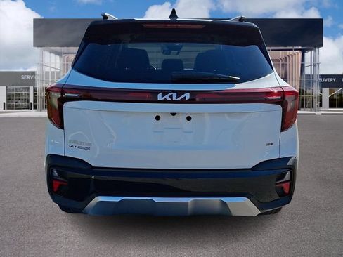 Used 2024 Kia Seltos S AWD/4WD image 5