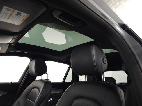 Used 2020 Mercedes-Benz GLC 300 4MATIC image 18