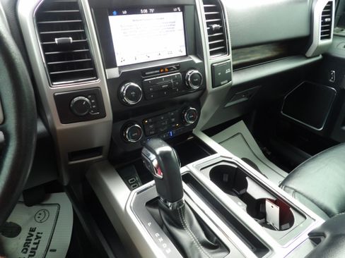 Used 2019 Ford F150 Lariat AWD/4WD image 18