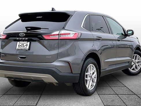Used 2024 Ford Edge SEL AWD/4WD image 13