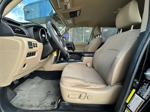 Used 2013 Toyota 4Runner SR5 AWD/4WD image 11