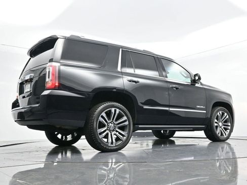 Used 2020 GMC Yukon Denali w/ Denali Premium Package image 59