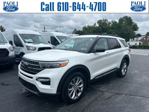 Used 2023 Ford Explorer XLT w/ Equipment Group 202A AWD/4WD image 1
