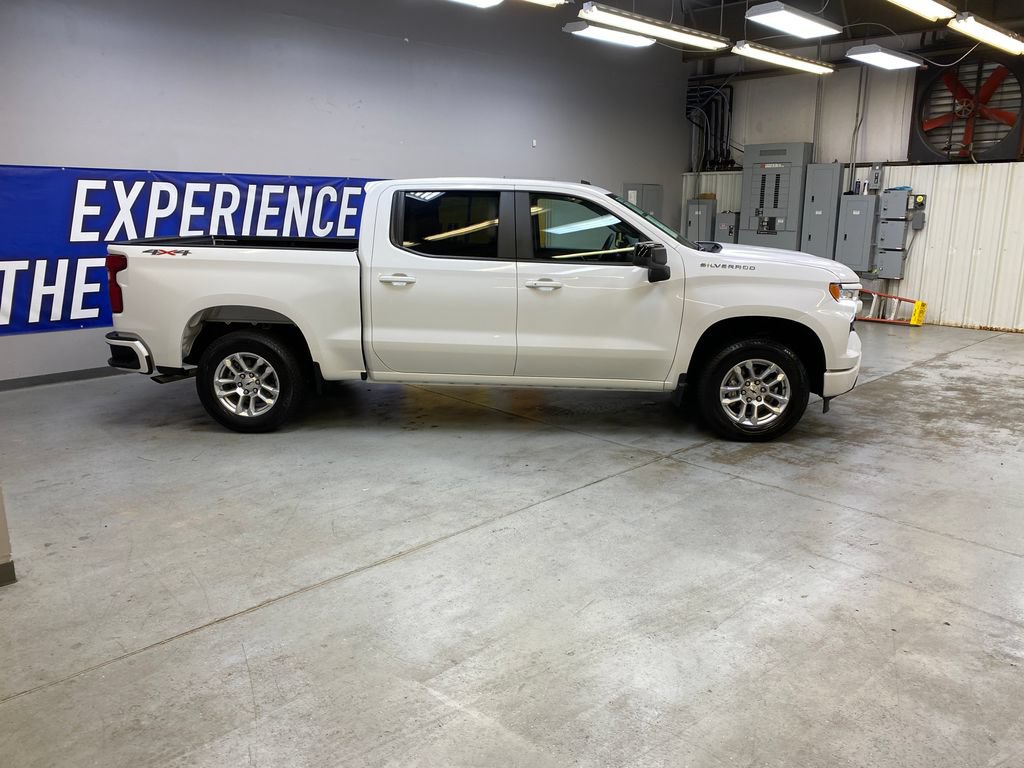 Used 2026 Chevrolet Silverado 1500 RST AWD/4WD image 8