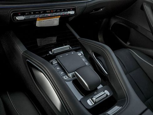 New 2026 Mercedes-Benz GLS 580 4MATIC image 16