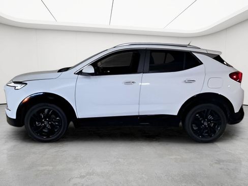 Used 2024 Buick Encore GX Sport Touring AWD/4WD image 9
