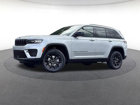 New 2025 Jeep Grand Cherokee Altitude AWD/4WD image 1