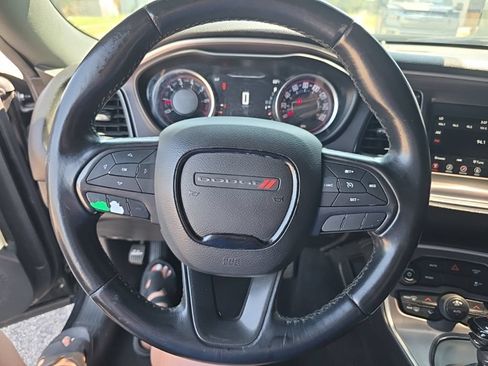 Used 2019 Dodge Challenger SXT RWD image 18