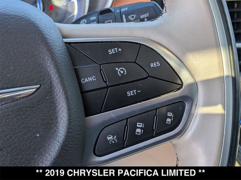 Used 2019 Chrysler Pacifica Limited w/ Advanced Safetytec Group image 10