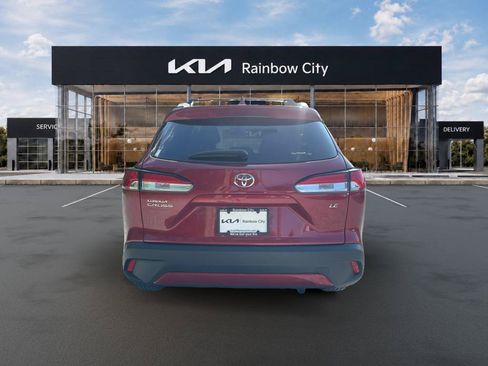 Used 2023 Toyota Corolla Cross LE FWD image 6