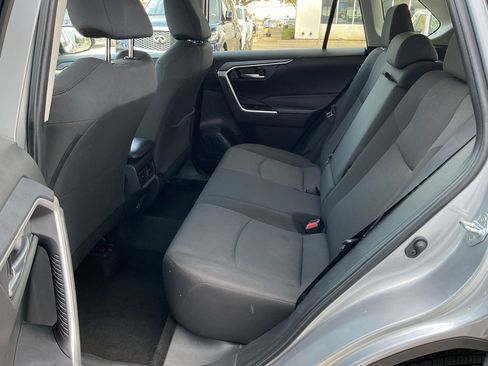 Used 2025 Toyota RAV4 XLE image 15