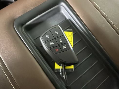 Used 2023 Chevrolet Tahoe High Country AWD/4WD image 25