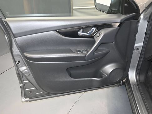 Used 2019 Nissan Rogue Sport SV AWD/4WD image 21