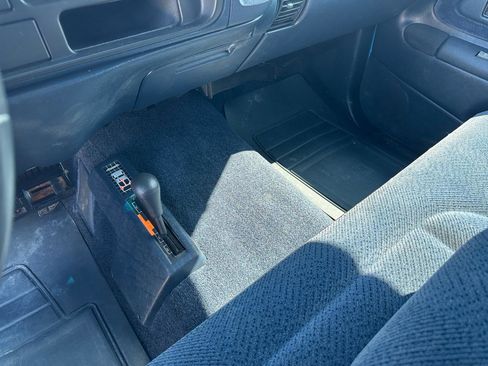 Used 1995 Chevrolet Silverado 1500 4x4 Regular Cab image 15