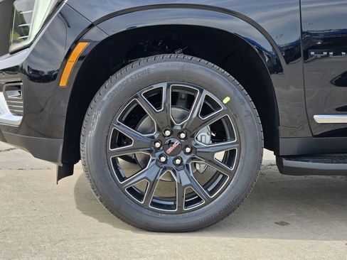 New 2026 GMC Yukon XL Elevation w/ Elevation Premium Package AWD/4WD image 7