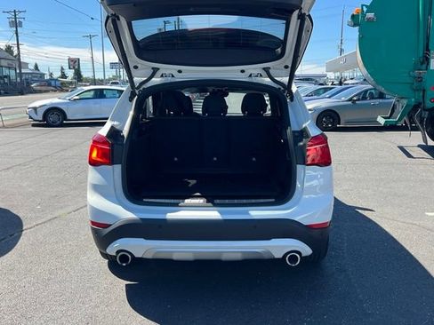 Used 2020 BMW X1 xDrive28i w/ Convenience Package AWD/4WD image 12
