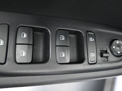 Certified 2024 Hyundai Venue Limited image 23