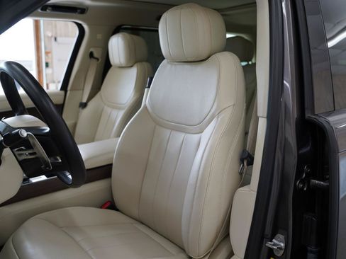 Used 2023 Land Rover Range Rover SE AWD/4WD image 26