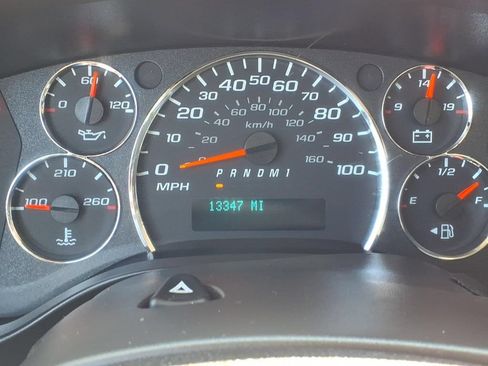 Used 2024 GMC Savana 2500 w/ Driver Convenience Package RWD image 6