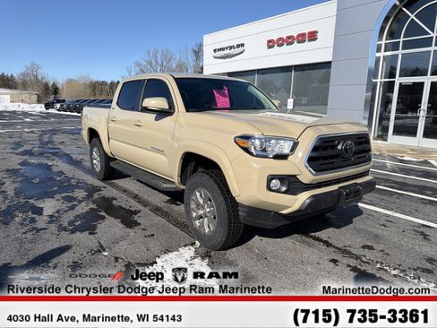 Used 2018 Toyota Tacoma SR5 w/ Four Season Floor Mat Package image 2