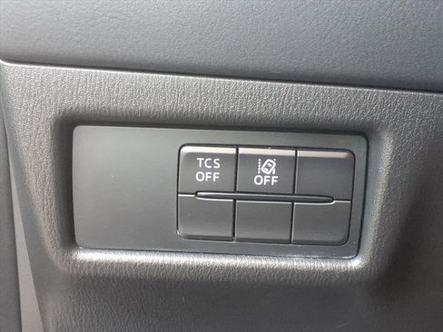 Used 2020 MAZDA CX-5 Touring image 17