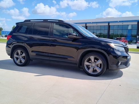 Certified 2019 Honda Passport Touring image 14