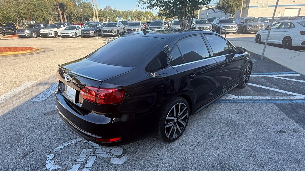 Used 2013 Volkswagen Jetta GLI FWD image 7