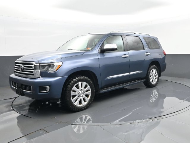 Used 2018 Toyota Sequoia Platinum AWD/4WD image 2