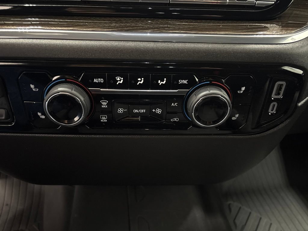 Used 2024 Chevrolet Silverado 1500 RST AWD/4WD image 23