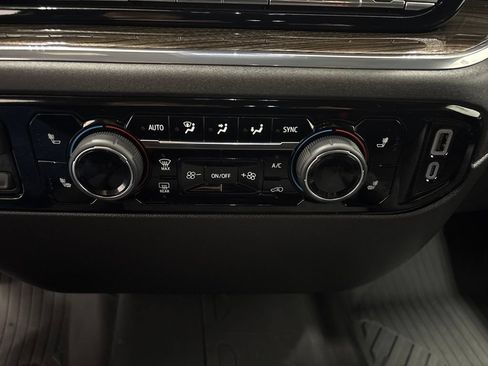 Used 2024 Chevrolet Silverado 1500 RST AWD/4WD image 23
