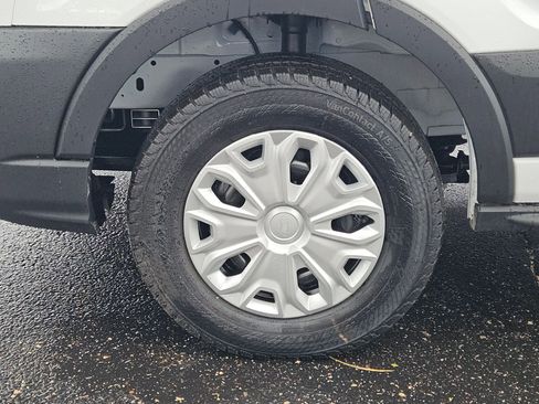 New 2025 Ford E-Transit Low Roof w/ Load Area Protection Package image 7