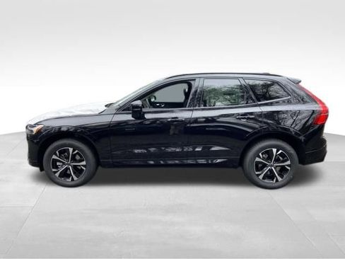 New 2026 Volvo XC60 B5 Core w/ Climate Package image 4