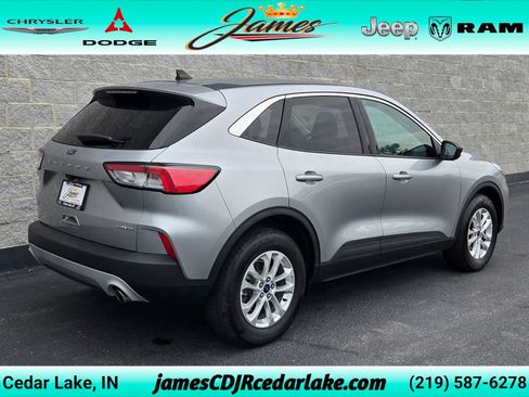Used 2022 Ford Escape SE AWD/4WD image 5