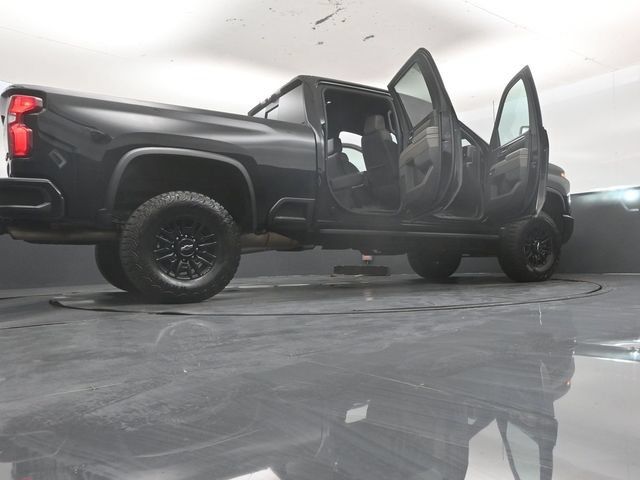 Used 2024 Chevrolet Silverado 2500 ZR2 w/ Technology Package AWD/4WD image 64