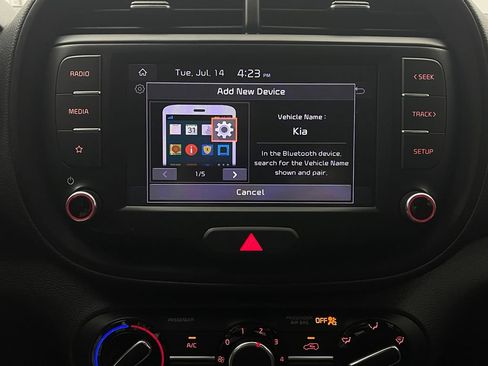 Used 2022 Kia Soul LX FWD image 23